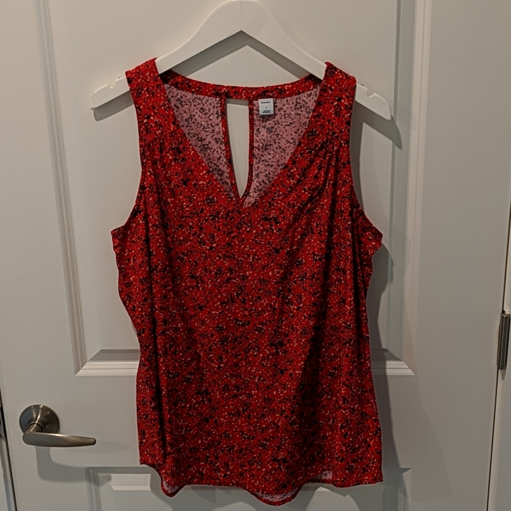 Spotted red tank